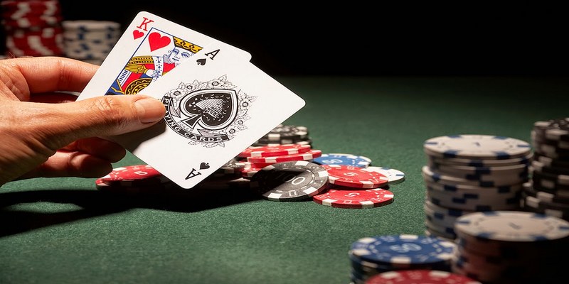 Luật chơi blackjack là gì đơn giản, rất dễ hiểu